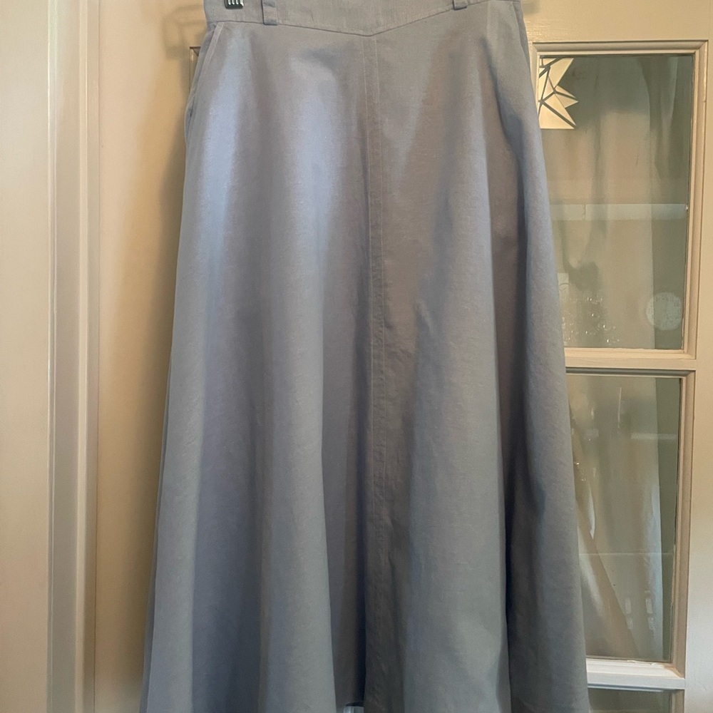 Makelet Japanese-manufactured Pale Blue Linen Lined Ladies Medium Skirt